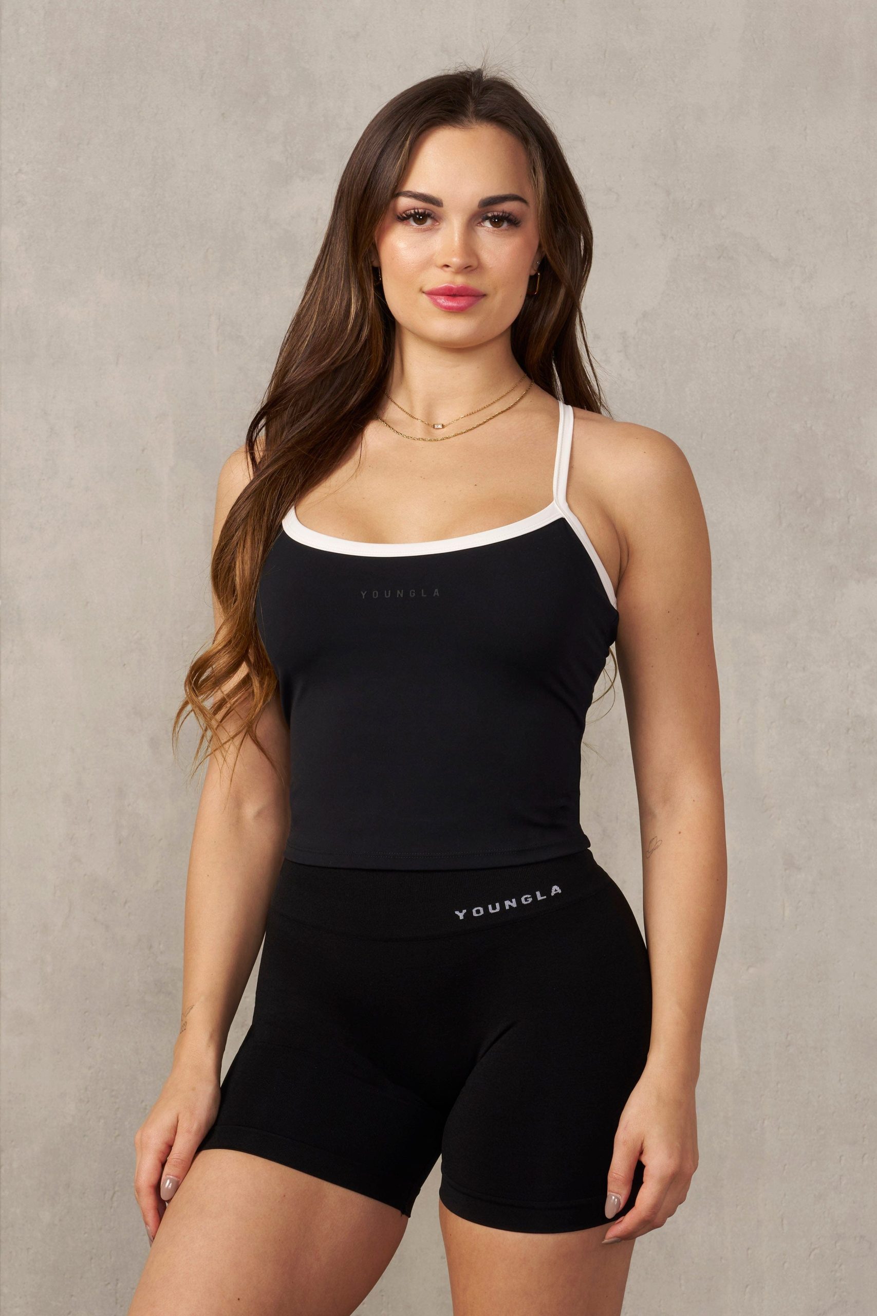 Black/Cream